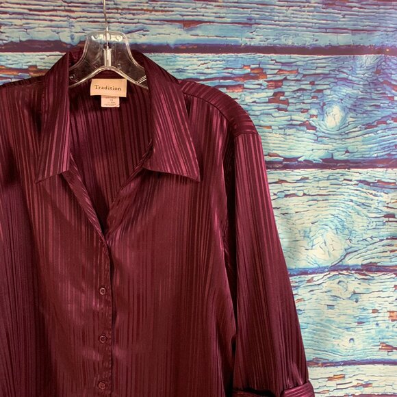 Vintage Tradition Button Down Blouse - Picture 2 of 5